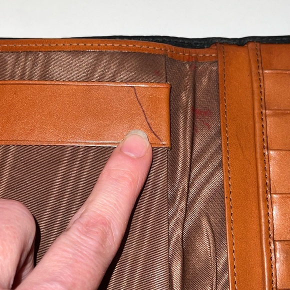 Vintage Dooney & Bourke Leather Wallet - Picture 12 of 16